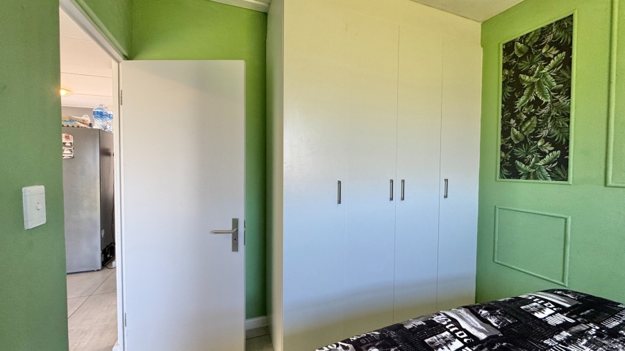 2 Bedroom Property for Sale in Aan de Wijnlanden Western Cape